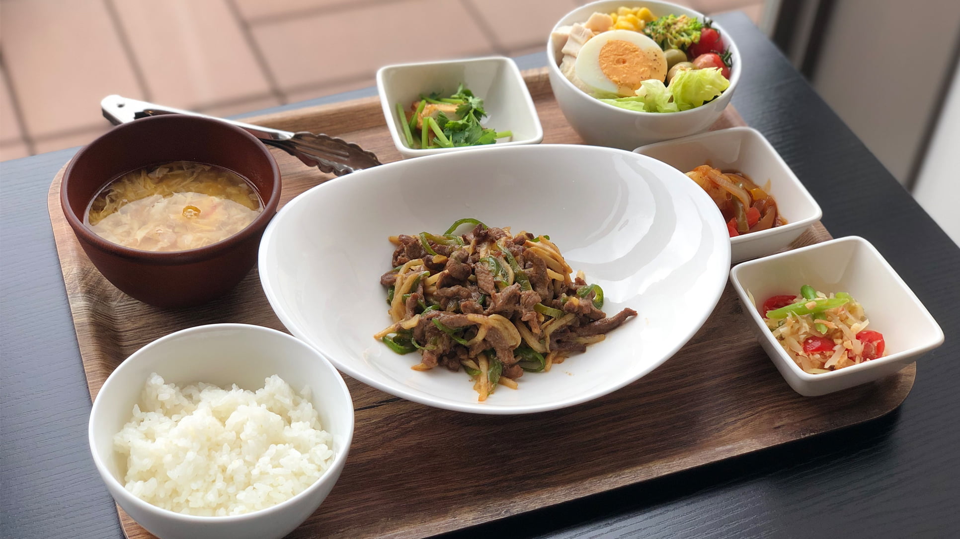 社員食